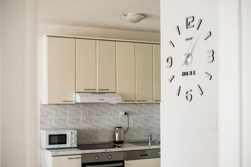 Apartment Jully Podstrana Luaran gambar