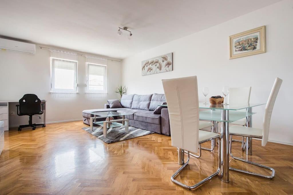 Apartment Jully Podstrana Luaran gambar