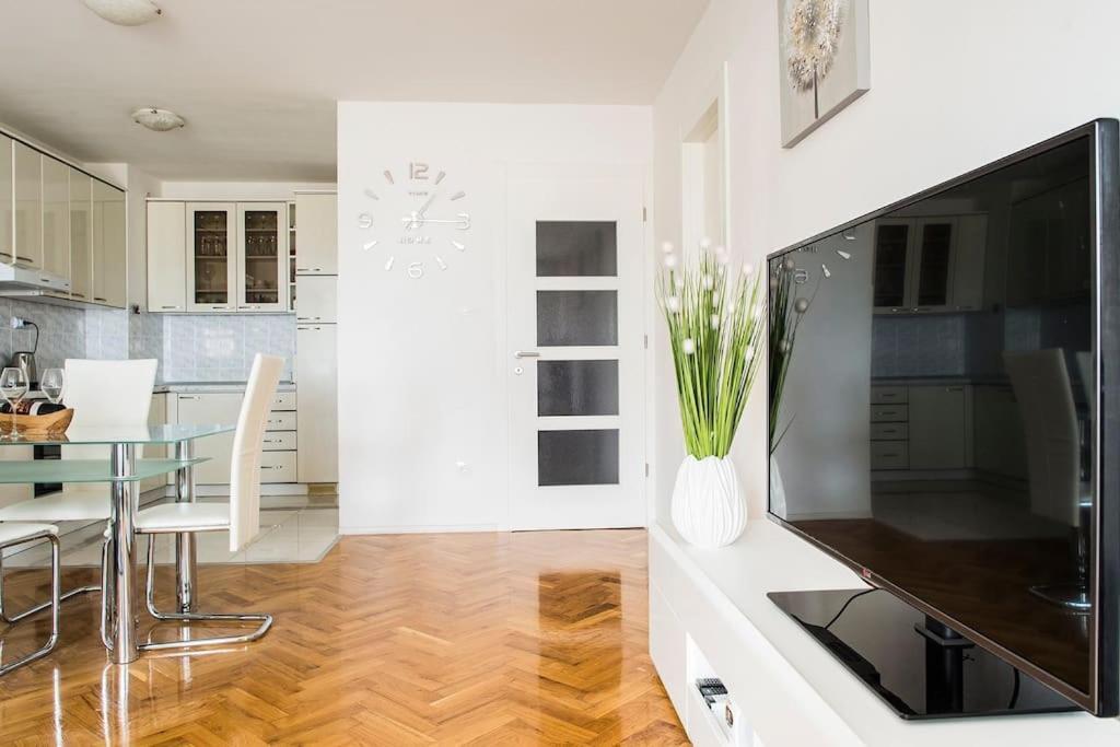 Apartment Jully Podstrana Luaran gambar