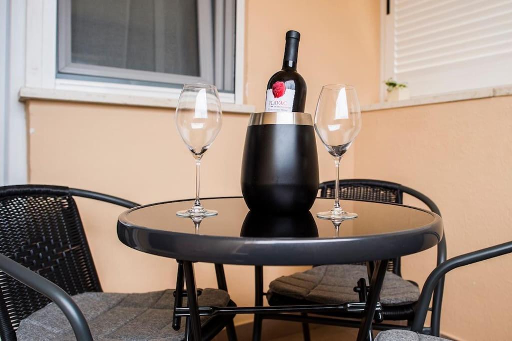 Apartment Jully Podstrana Luaran gambar