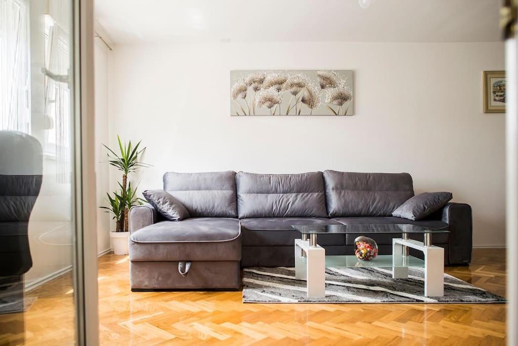 Apartment Jully Podstrana Luaran gambar