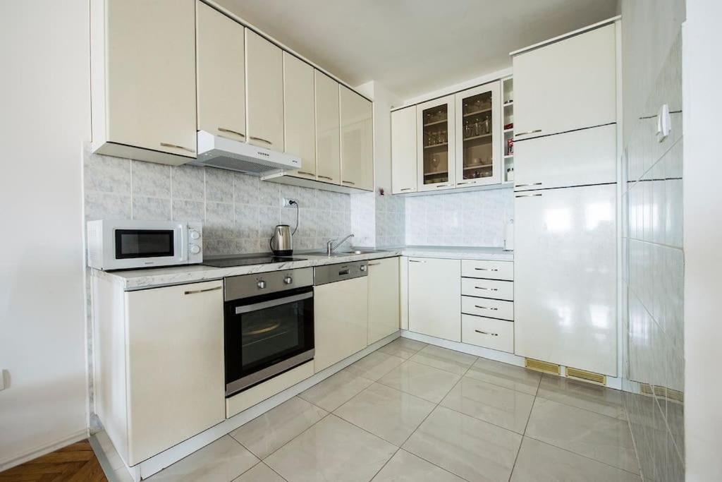 Apartment Jully Podstrana Luaran gambar